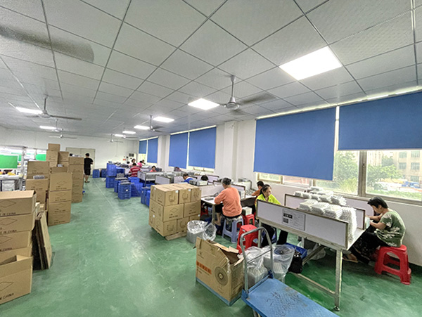 电子产品生产车间